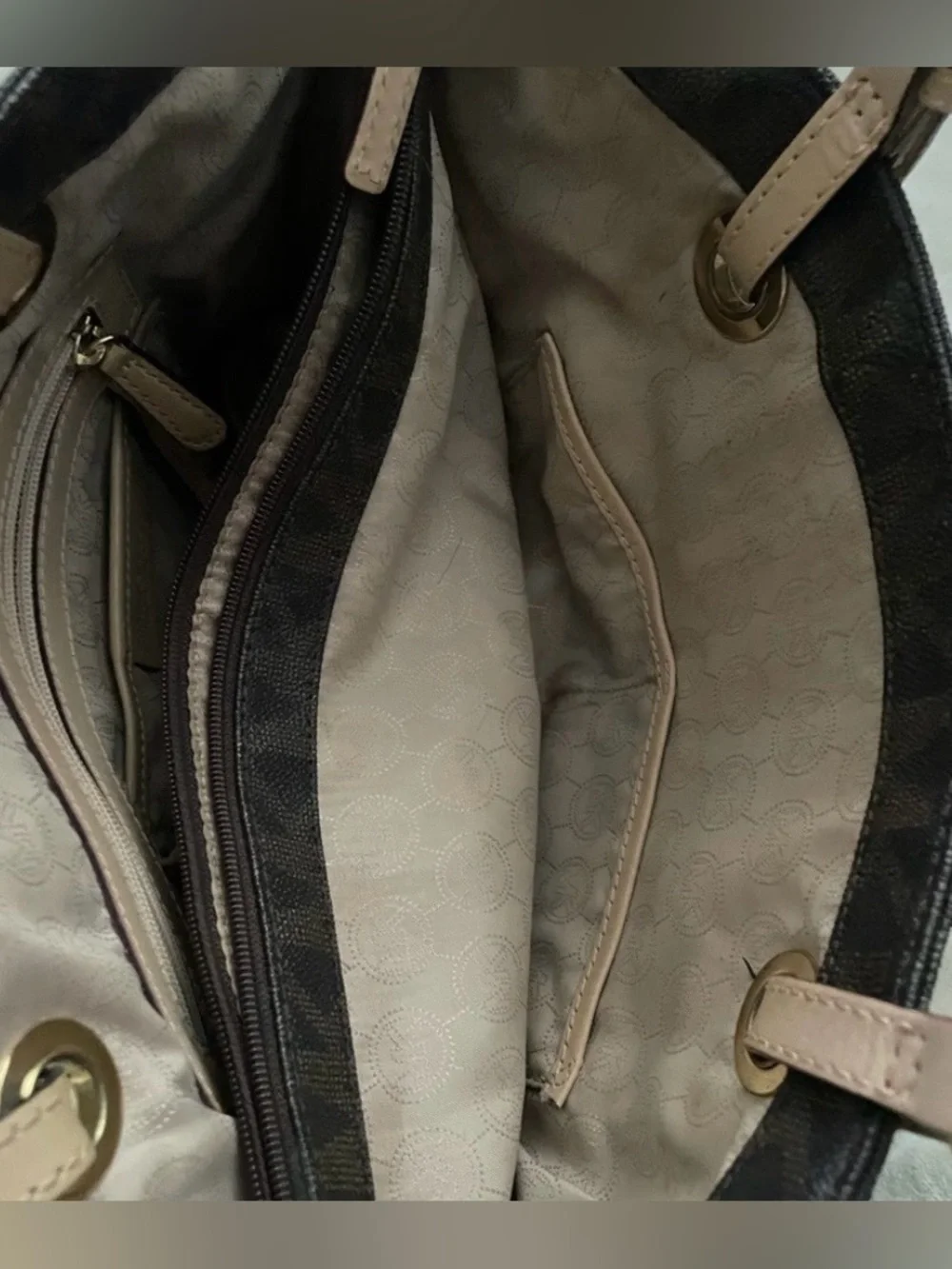 Michael Kors Signature Tote Bag/Purse